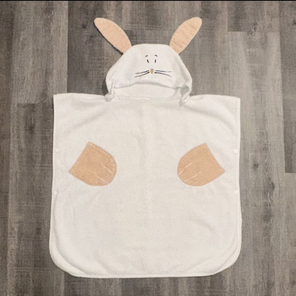 💞 Adorable Cream Bunny Rabbit Kids Poncho-Style Hooded Towel